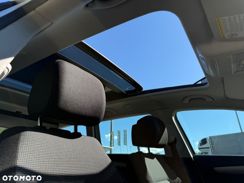 Volkswagen Passat 2.0 TDI Highline - 16