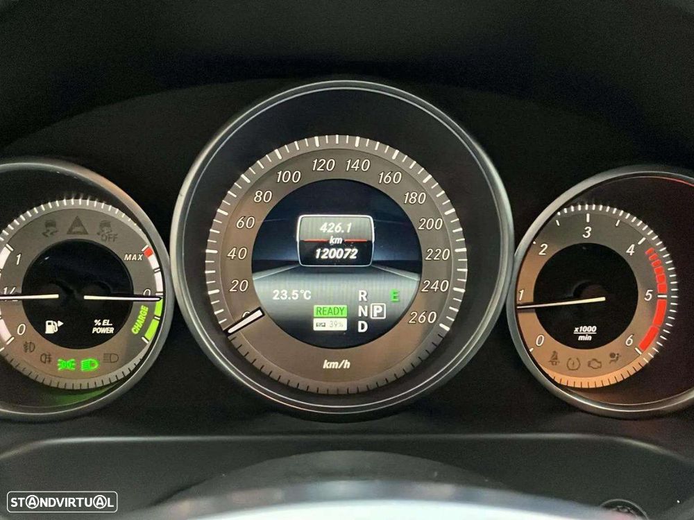 Mercedes-Benz E 300 - 12