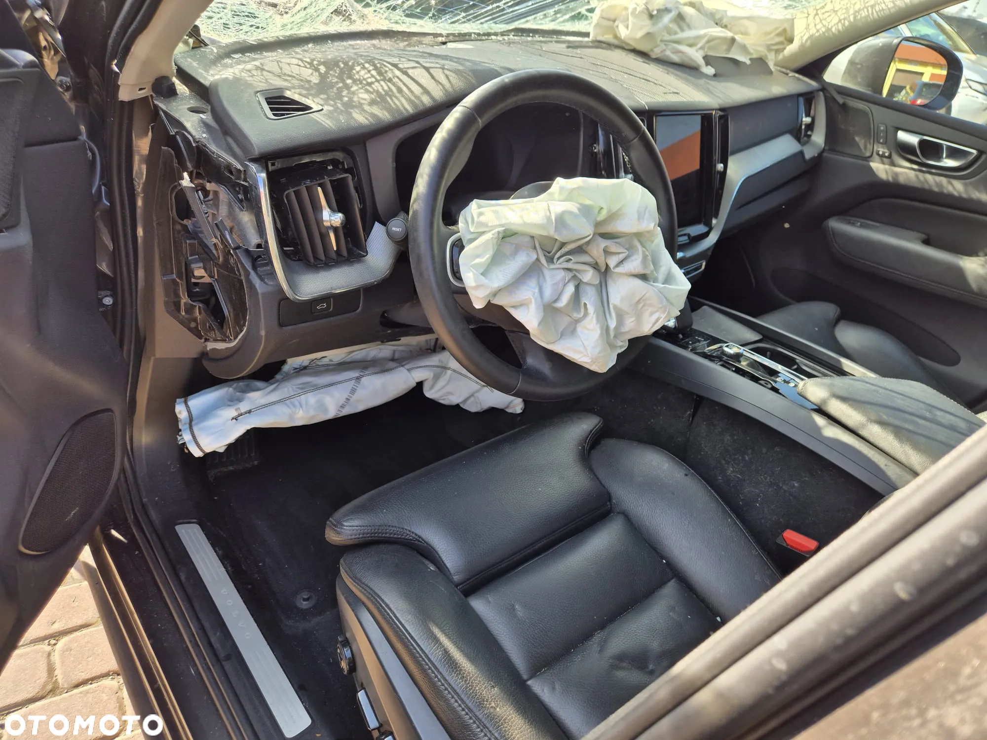 Volvo XC 60 B4 B Plus Bright - 6