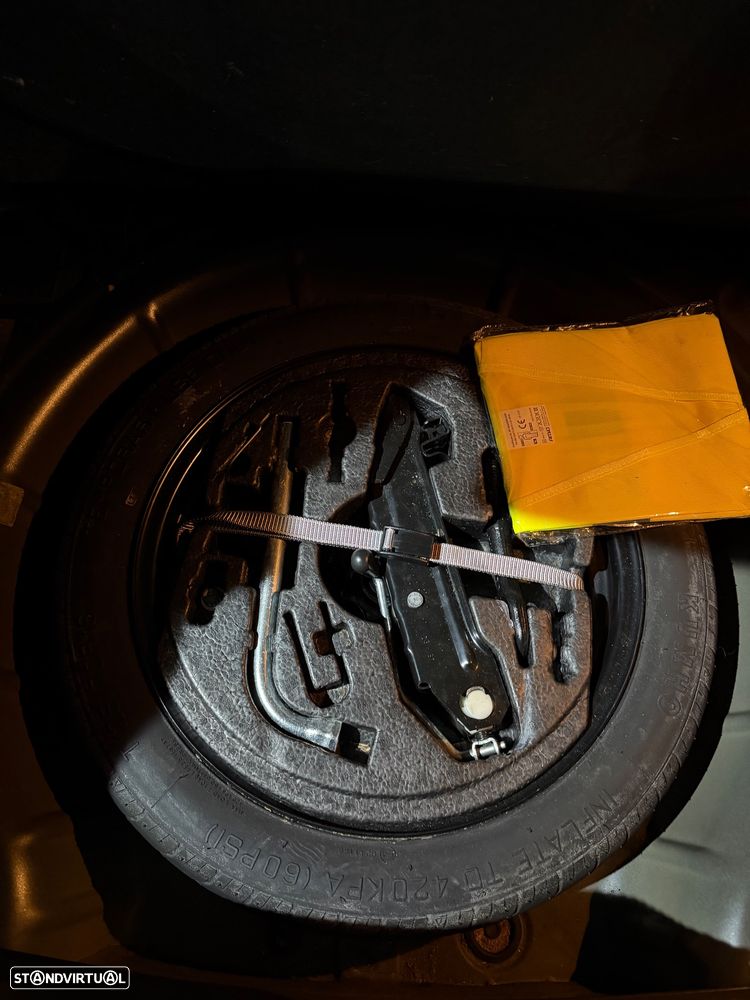 VW Golf 2.0 TDi Confortline - 17