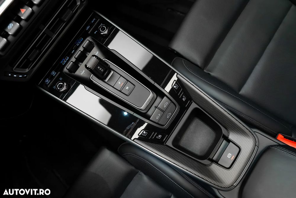 Porsche 911 911Turbo S - 15