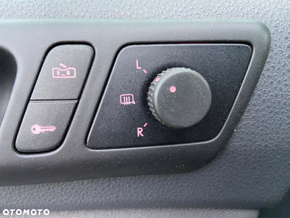 Volkswagen Polo - 18