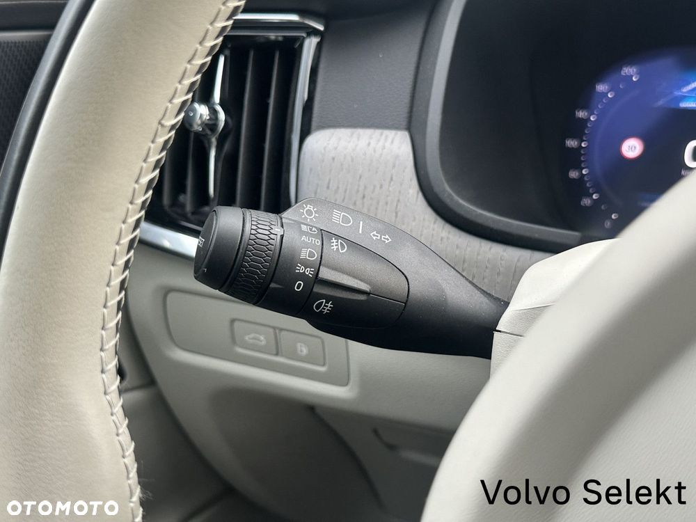 Volvo V90 - 25