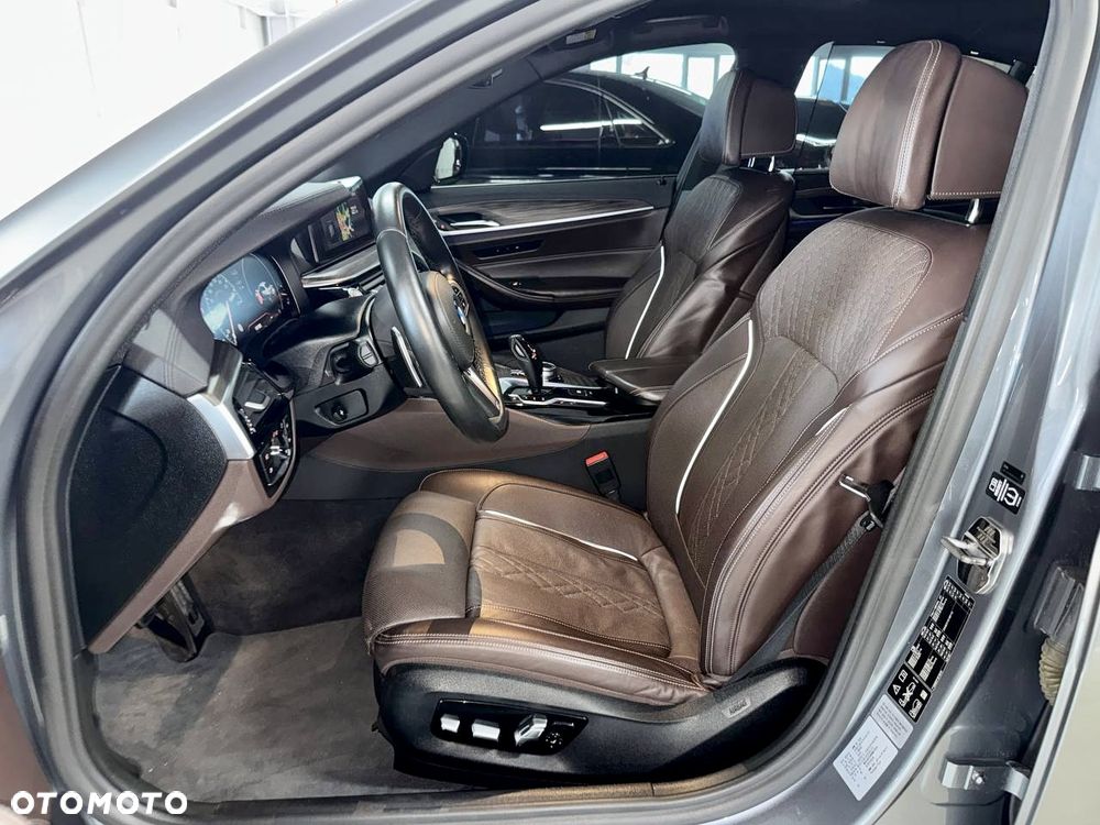 BMW Seria 5 530i xDrive M Sport Edition - 19