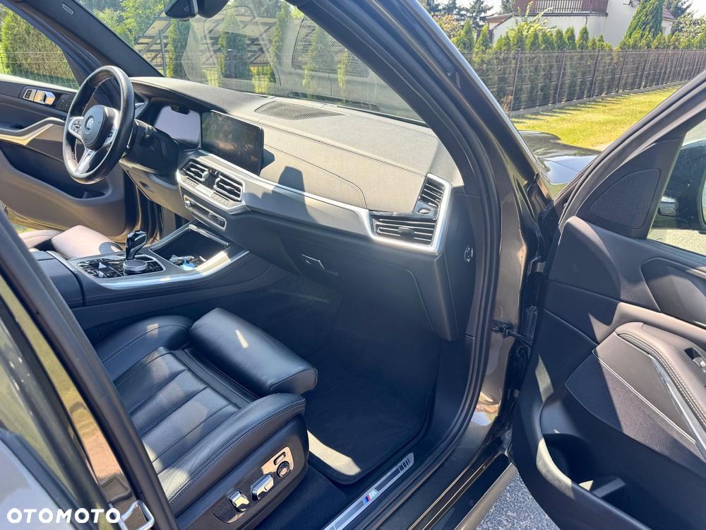 BMW X5 xDrive45e - 24