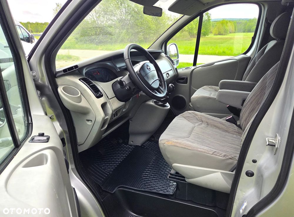 Renault Trafic Vivaro Primastar - 12