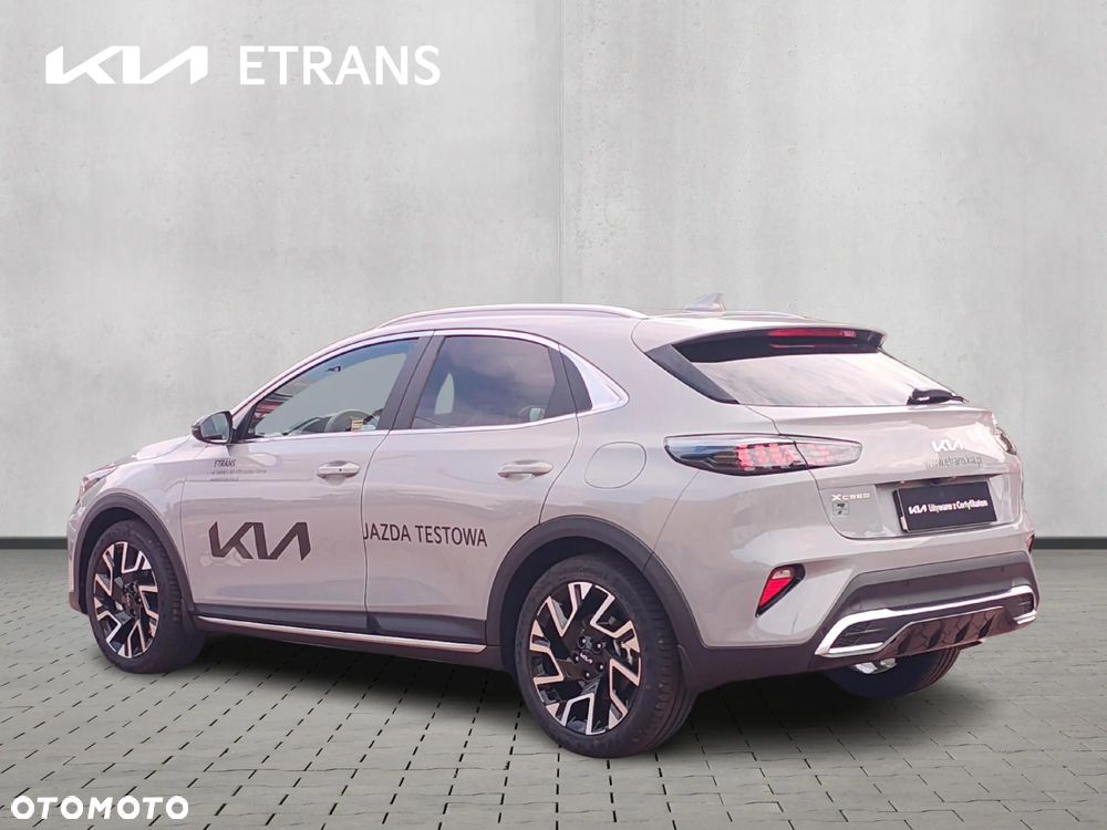 Kia XCeed 1.6 T-GDI Tribute DCT - 3