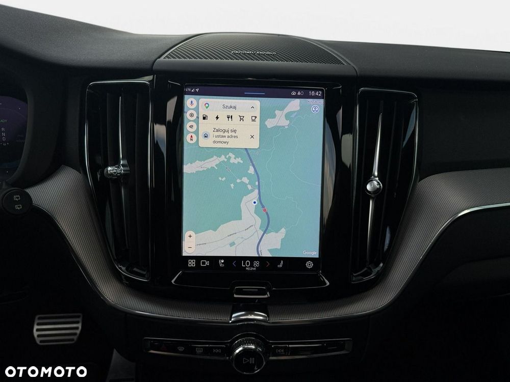 Volvo XC 60 T8 Plug-In Hybrid AWD Plus Dark - 23