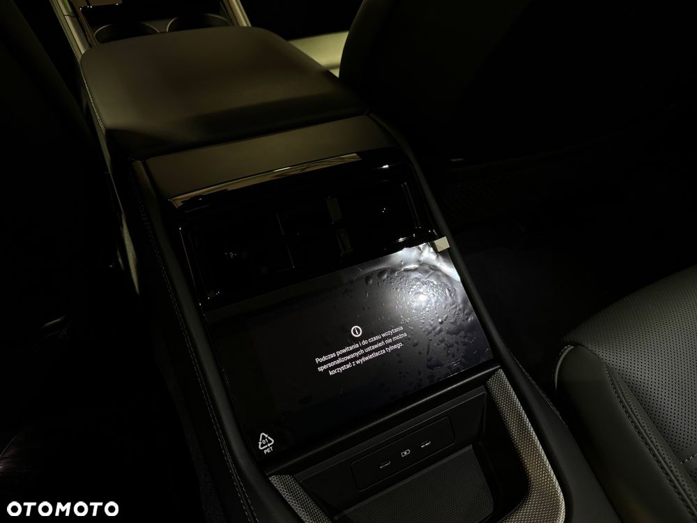 Porsche Panamera 4 E-Hybrid - 21