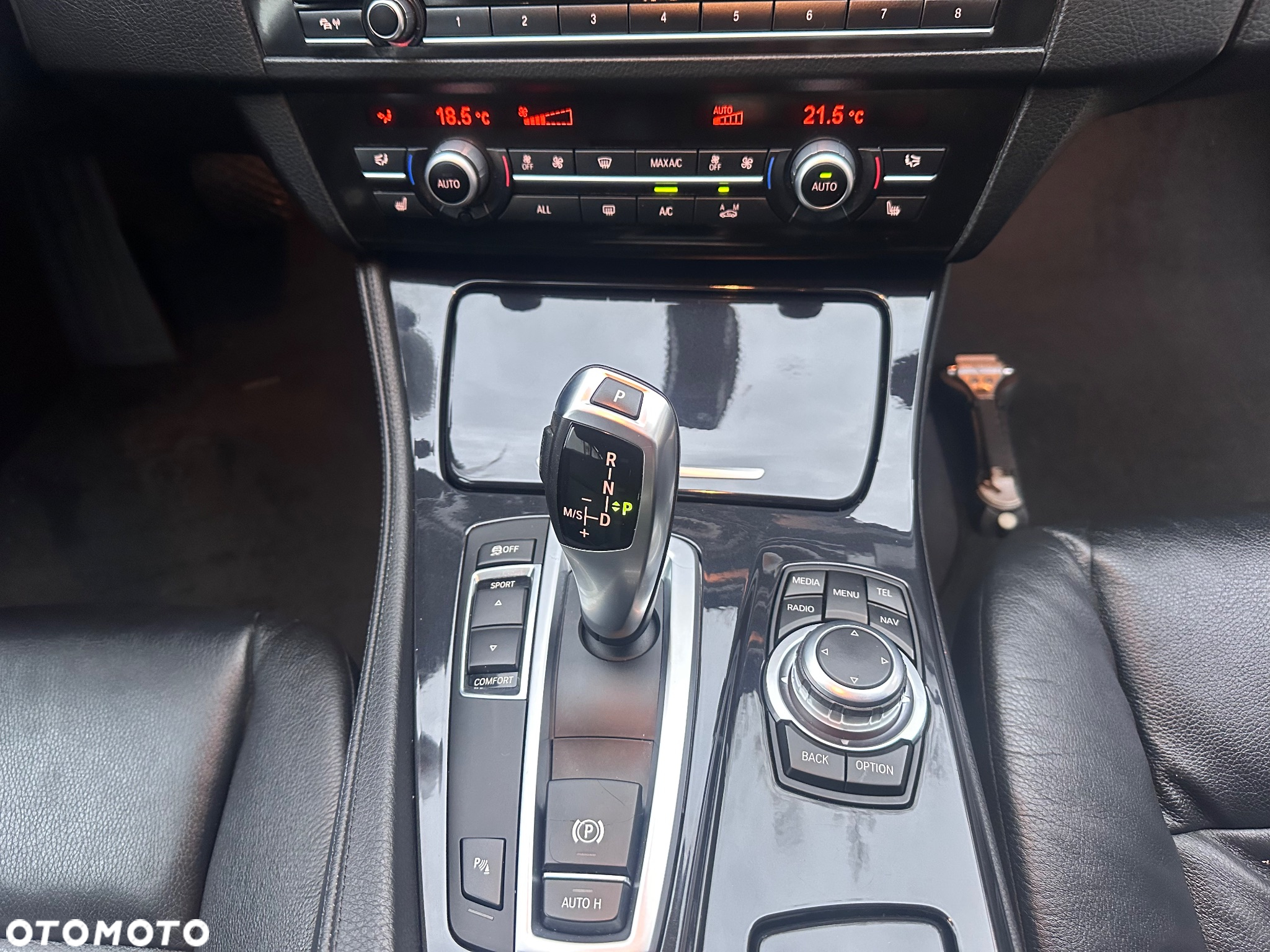 BMW Seria 5 520d Touring Modern Line - 38