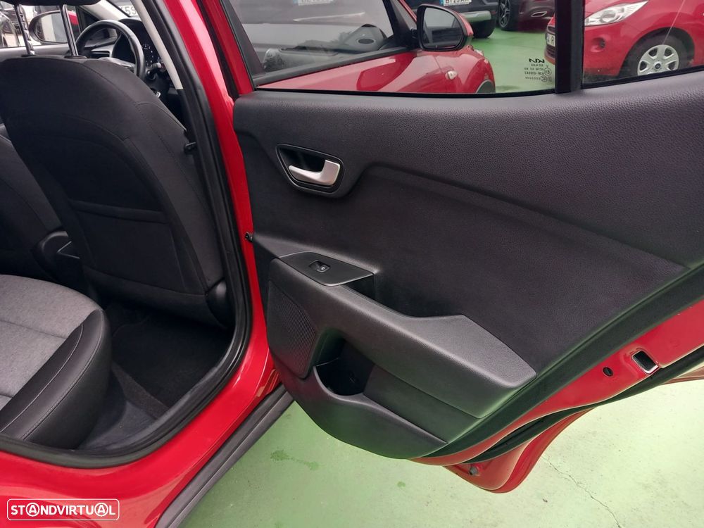 Kia Stonic 1.2 Dynamic - 23