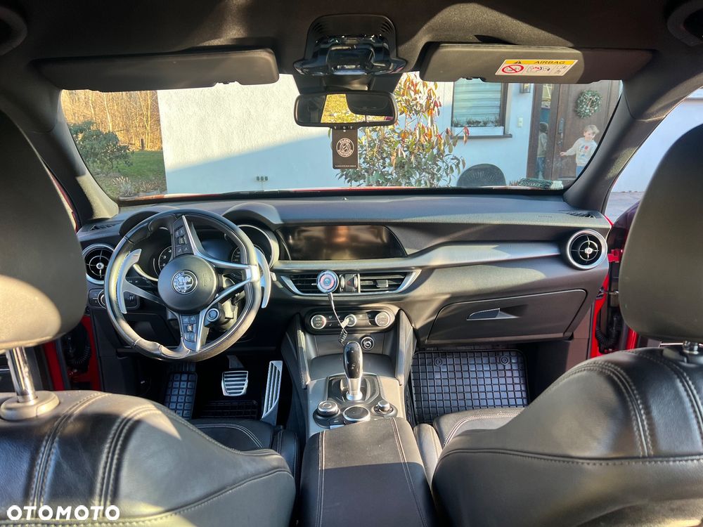 Alfa Romeo Stelvio 2.0 Turbo B-Tech Edition Q4 - 30