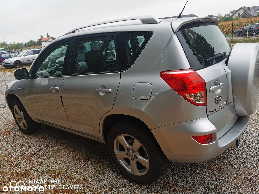 Toyota RAV4 2.2 D-4D Sol - 1