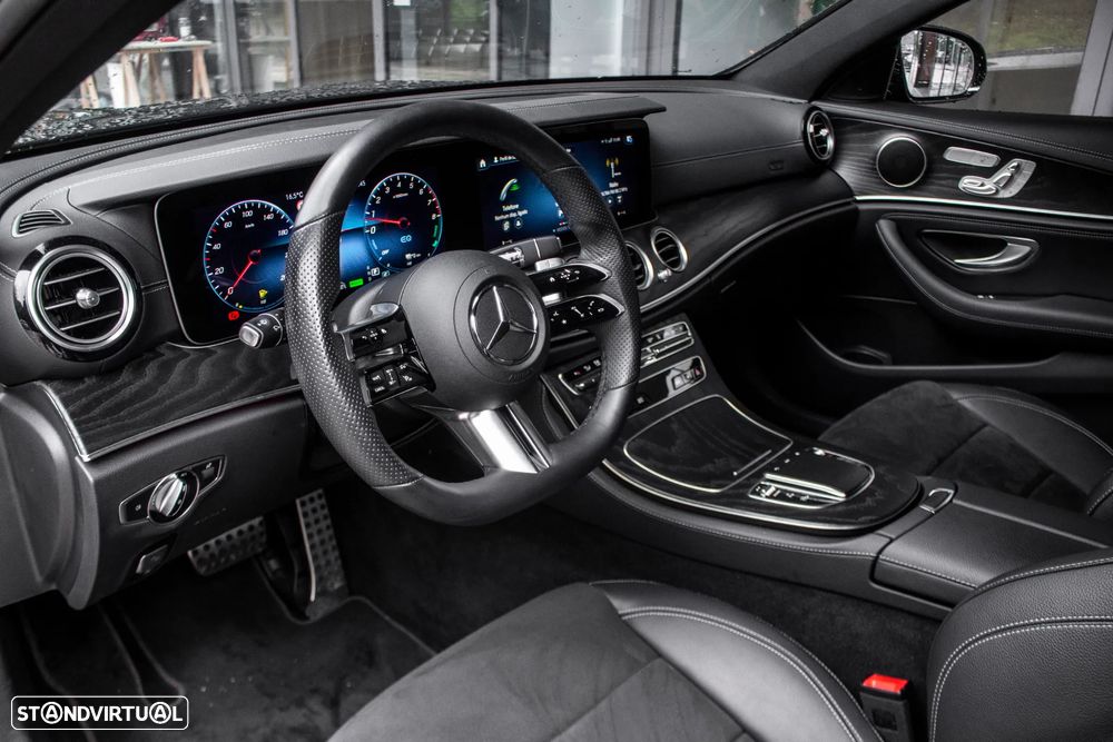 Mercedes-Benz E 300 e AMG Line - 29