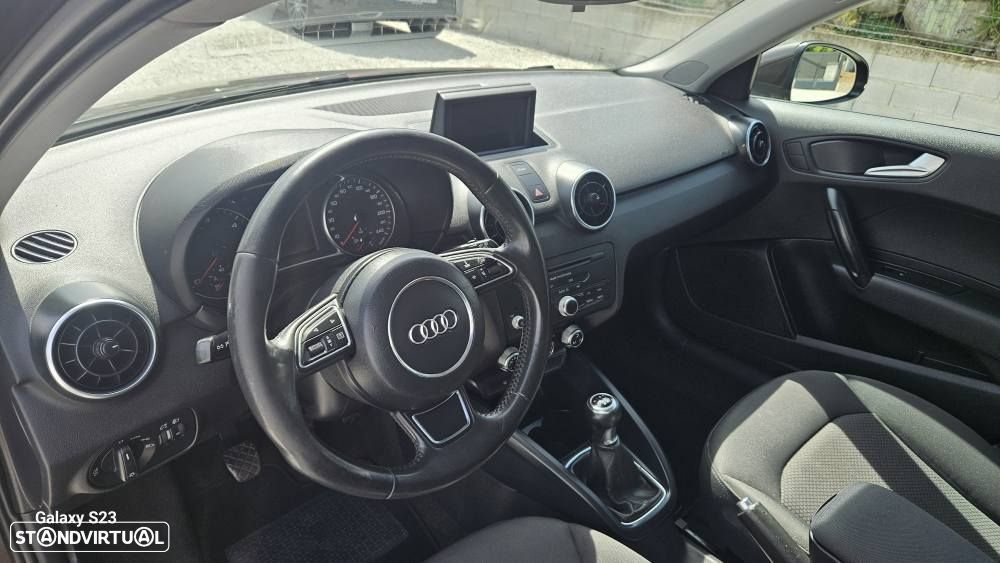Audi A1 Sportback 1.6 TDI Attraction - 8