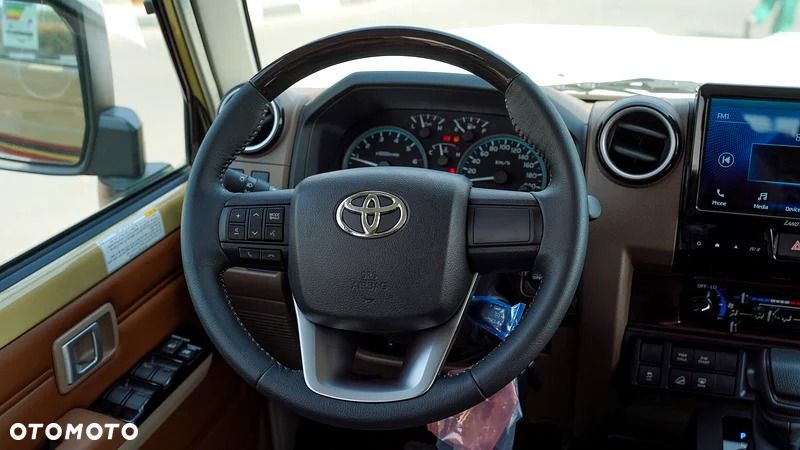 Toyota Land Cruiser 2.8 D-4D Mild-Hybrid Automatik Executive - 14