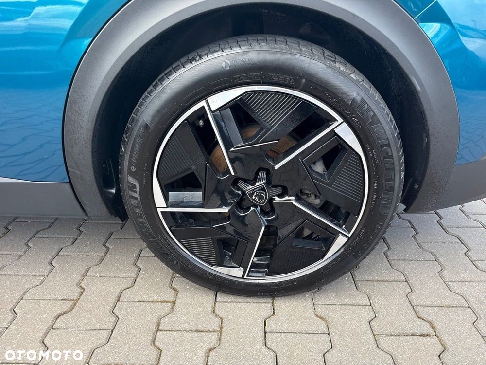 Peugeot 408 1.6 Plug-In Hybrid 225 GT EAT8 - 12