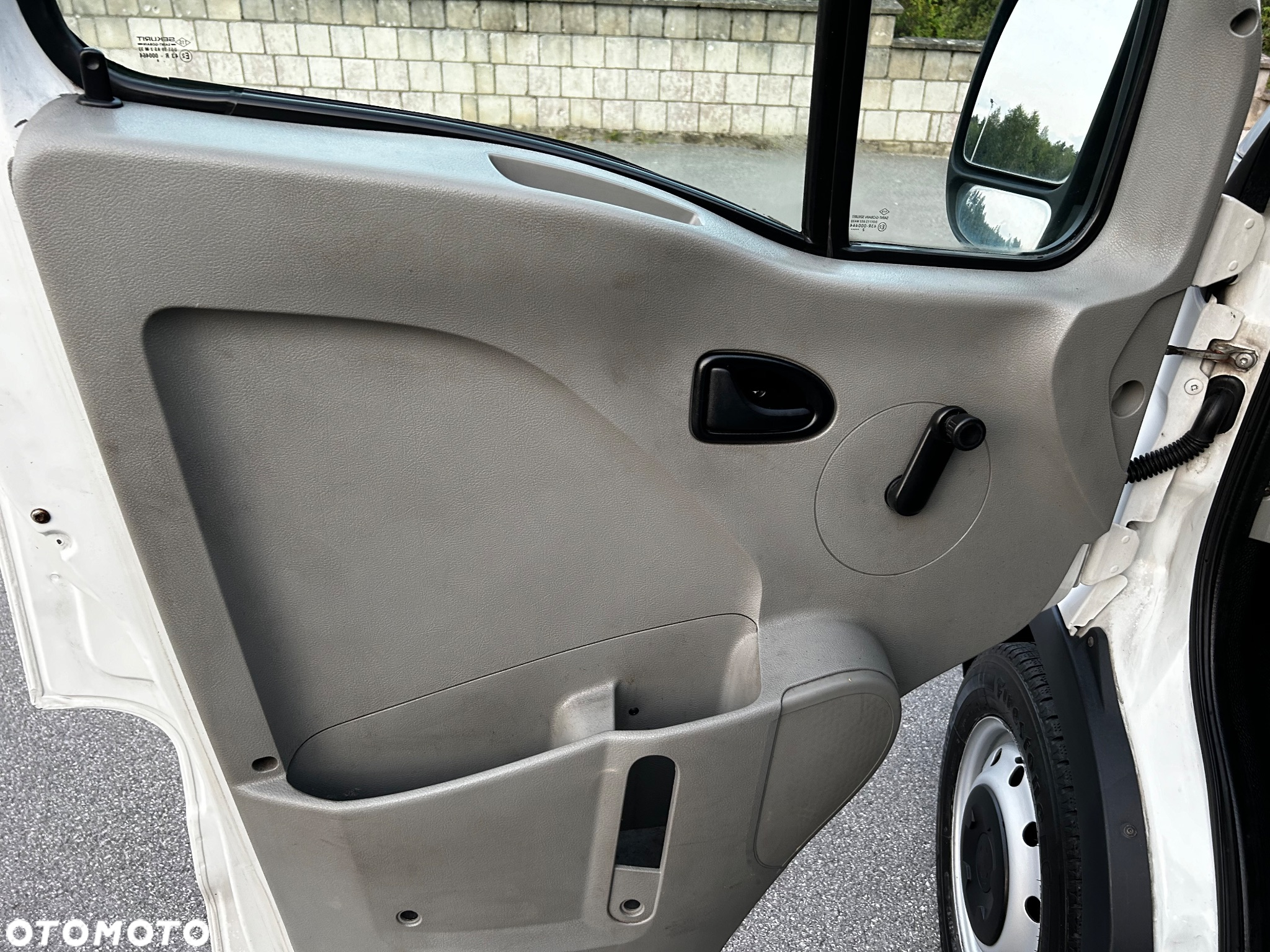 Renault Master 2.5 dCi L3H3 - 19