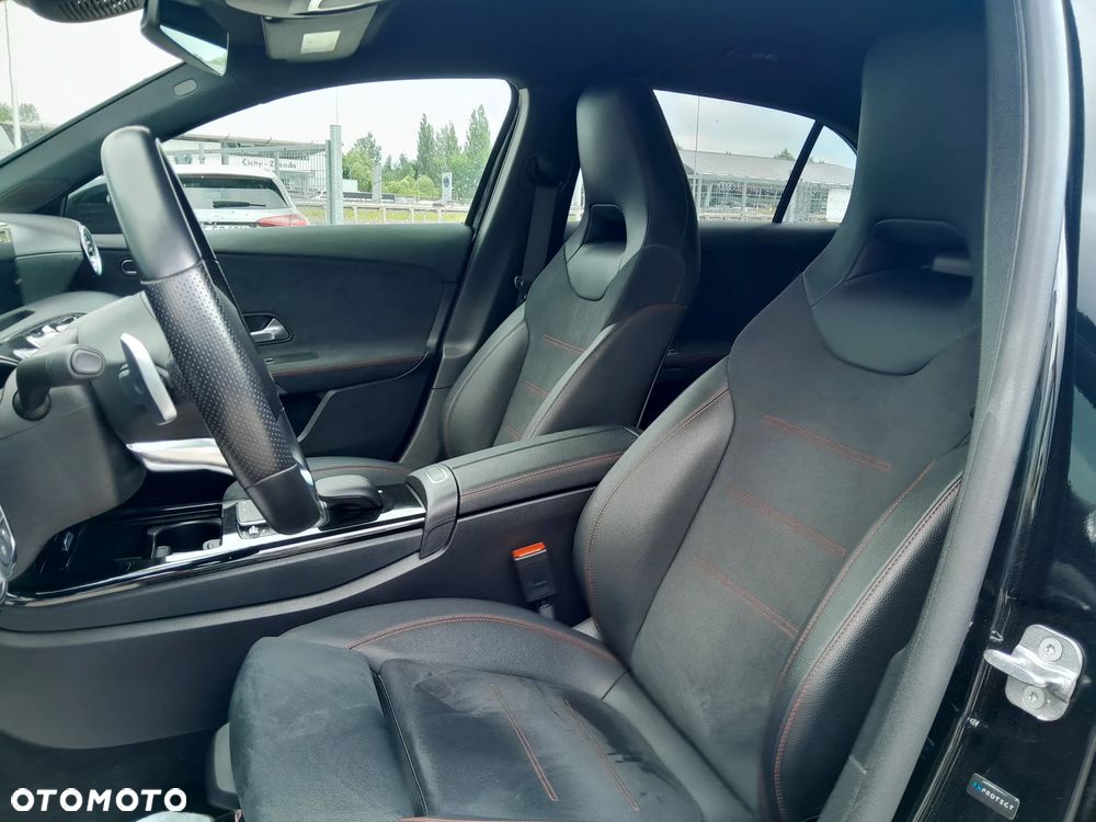 Mercedes-Benz Klasa A 180 AMG Line 7G-DCT - 9