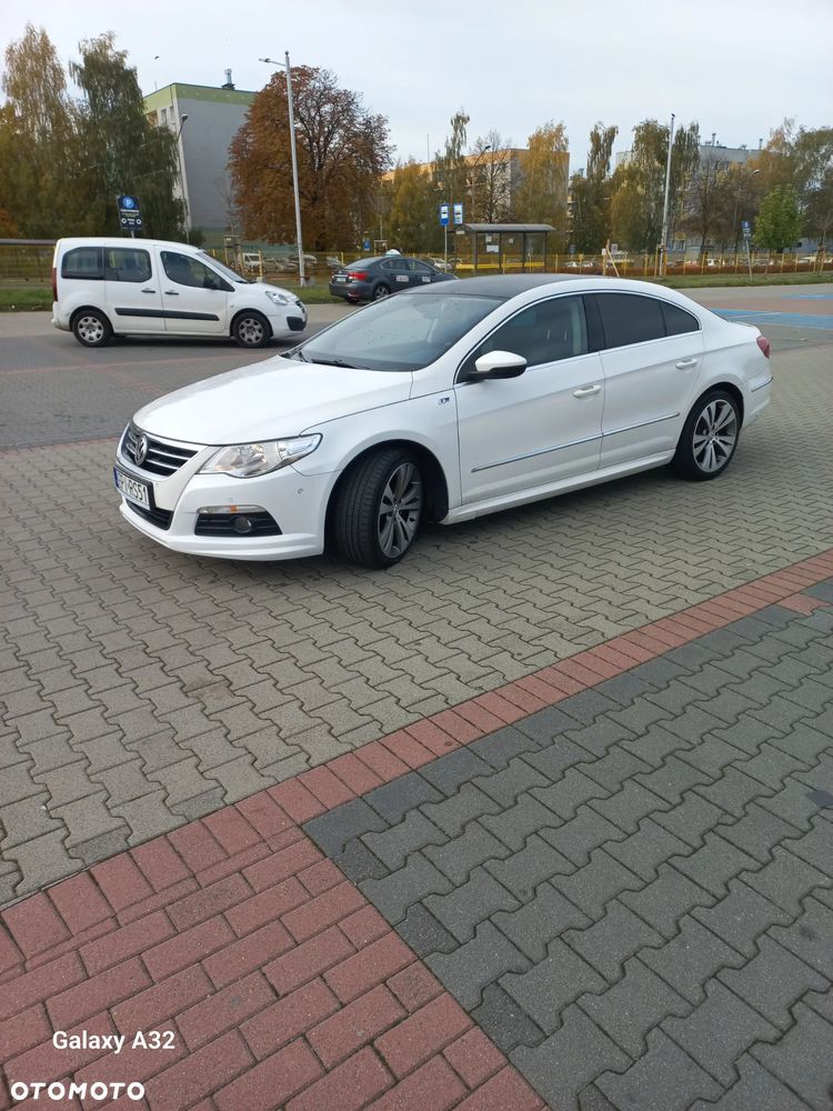 Volkswagen Passat CC - 11