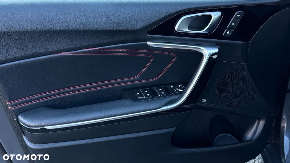 Kia ProCeed - 22