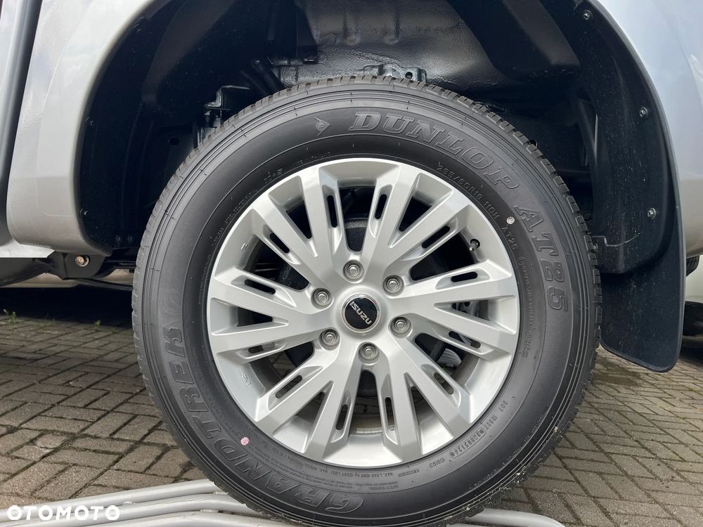 Isuzu D-Max 1.9 DC LS - 28