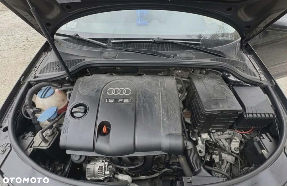 Audi A3 3-drzwiowe 1.6 FSI Ambition - 7