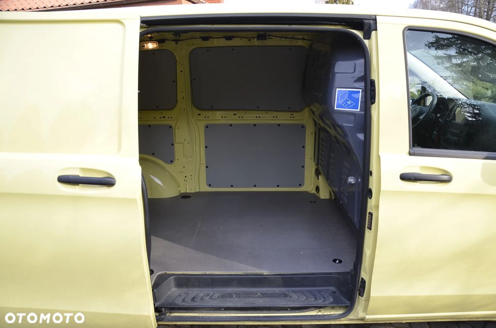 Mercedes-Benz Vito - 17