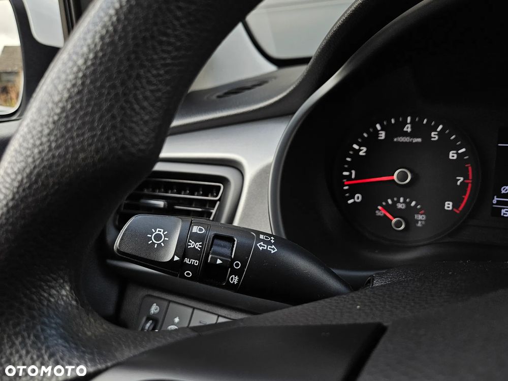 Kia Rio 1.2 M - 23