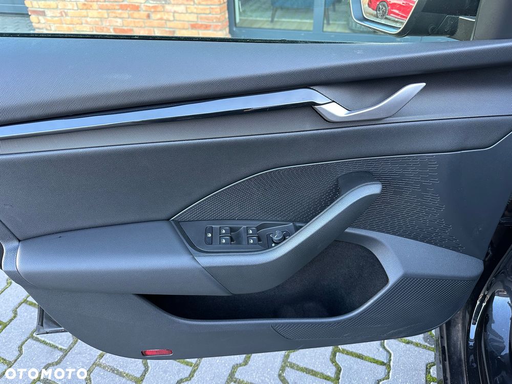 Skoda Octavia 1.5 TSI mHEV DSG Selection - 22