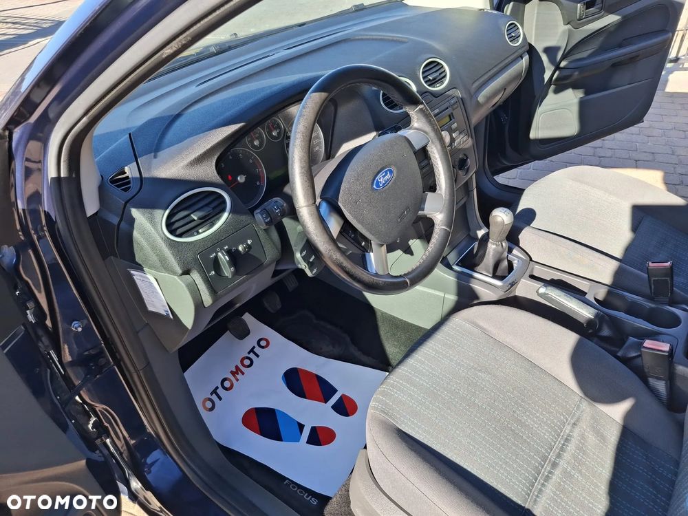 Ford Focus 1.8 Connection - 13