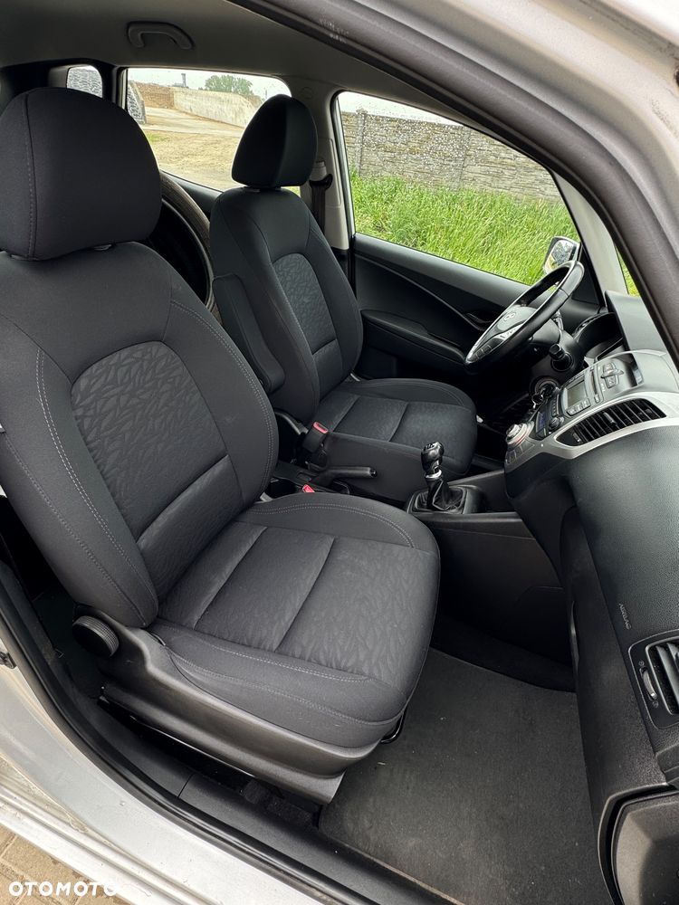 Hyundai ix20 1.6 CRDi blue Trend - 15