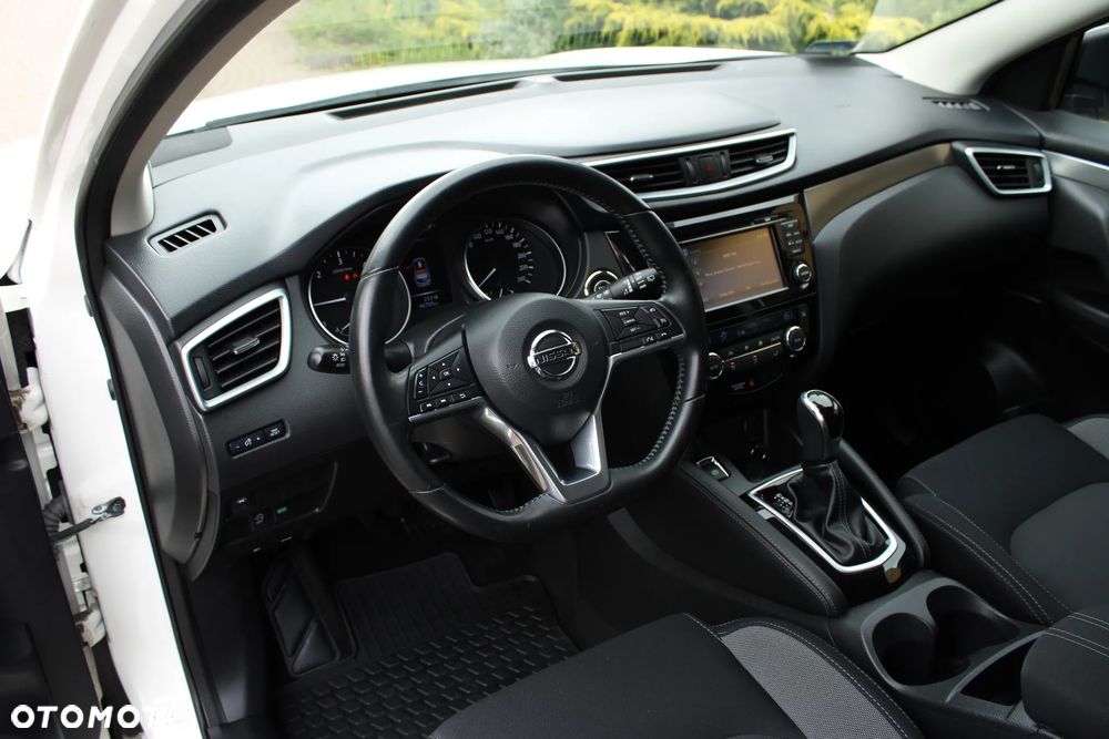 Nissan Qashqai 1.6 DCi N-Connecta Xtronic EU6 - 16