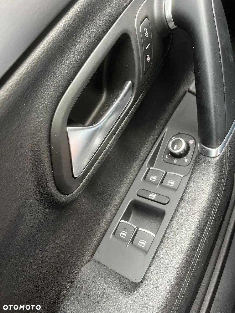 Volkswagen Passat CC - 16
