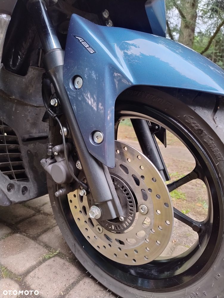 Yamaha NMAX - 15