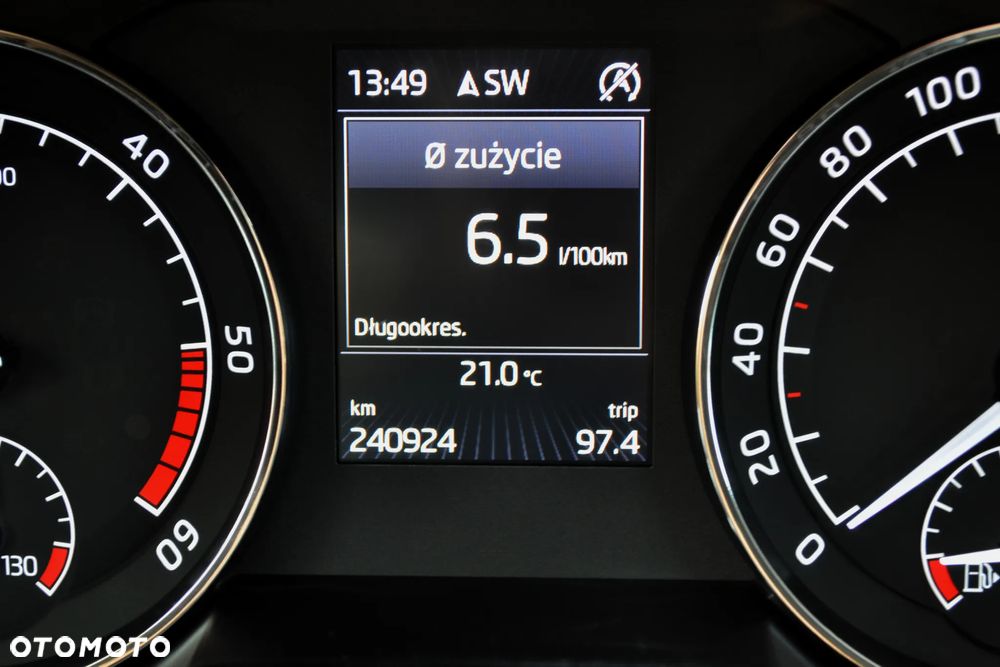 Skoda Superb 2.0 TDI Sportline DSG - 39