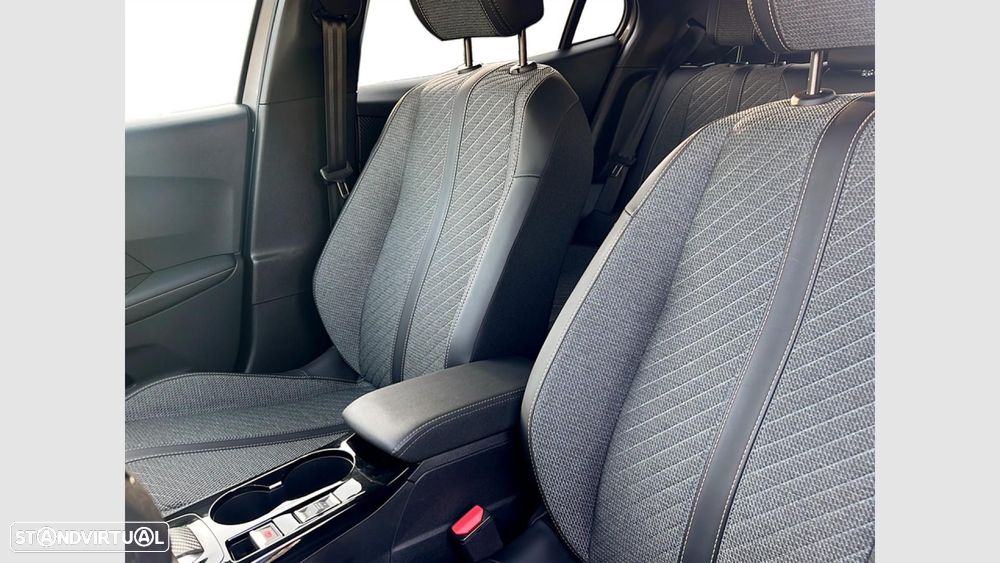 Peugeot 2008 1.2 Hybrid Allure e-DCS6 - 13