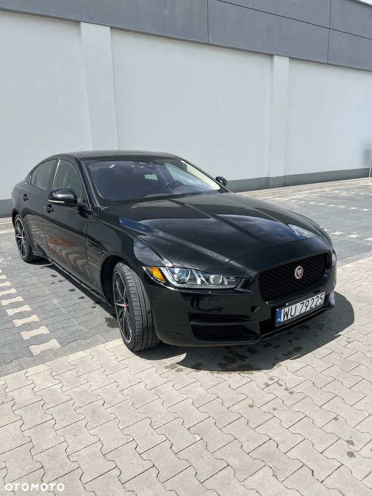 Jaguar XE S - 8