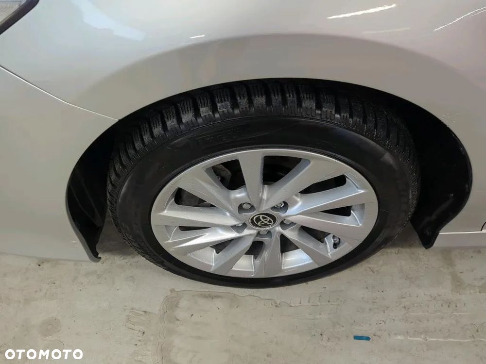 Toyota Camry 2.5 Hybrid Comfort CVT - 5