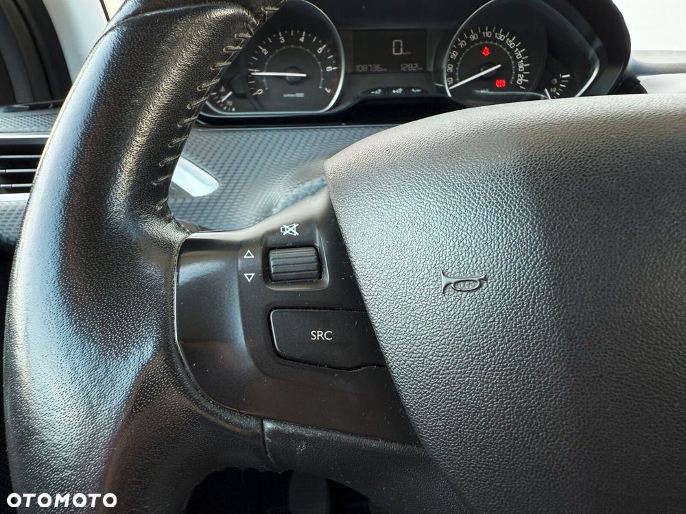 Peugeot 2008 1.2 Pure Tech Access EU6 - 15