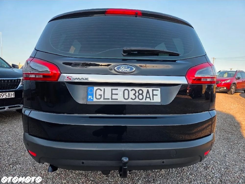 Ford S-Max - 8
