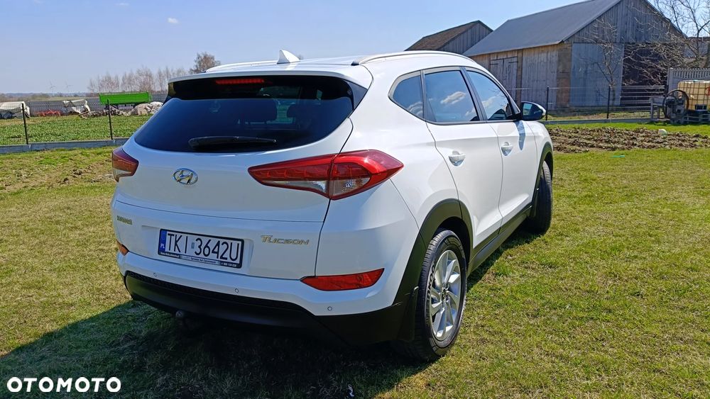 Hyundai Tucson 1.7 CRDI BlueDrive Style 2WD - 4