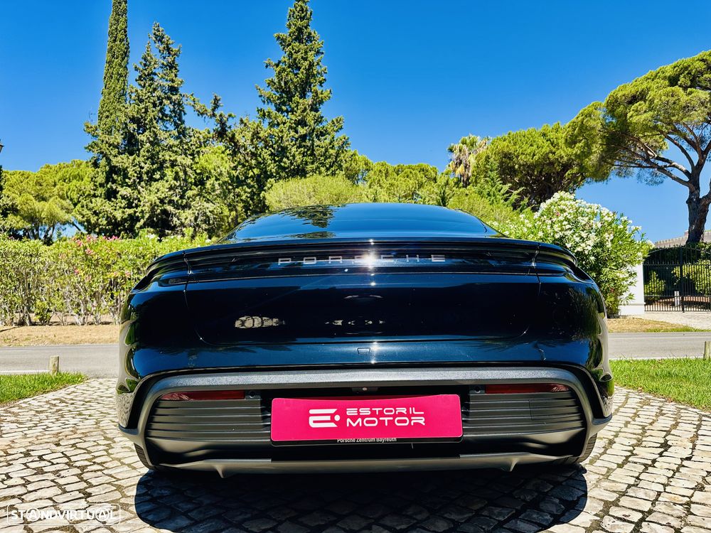 Porsche Taycan Standard - 7