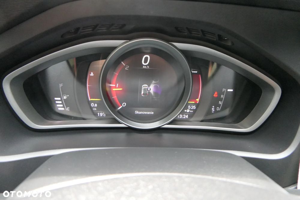 Volvo V40 D3 Drive-E SCR R-Design Momentum - 29