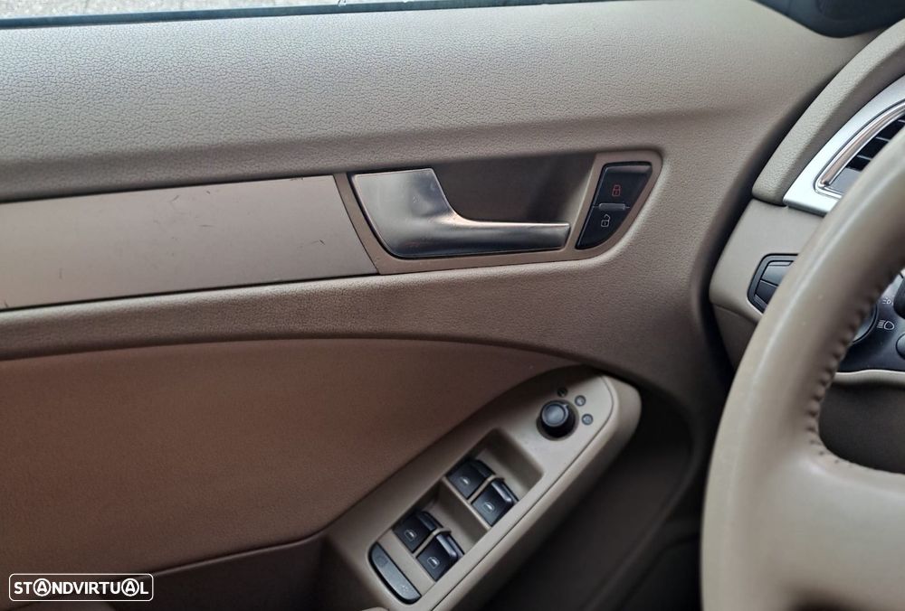 Audi A4 Avant 2.0 TDI DPF Attraction - 12