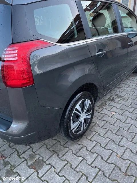 Peugeot 5008 1.6 Active - 11