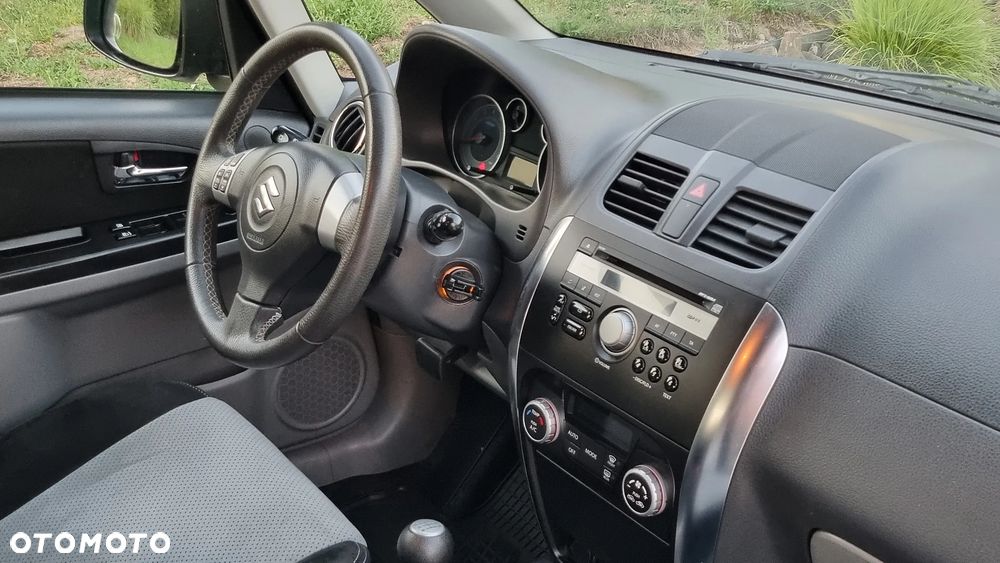 Suzuki SX4 1.6 VVT 4x4 Limited - 32