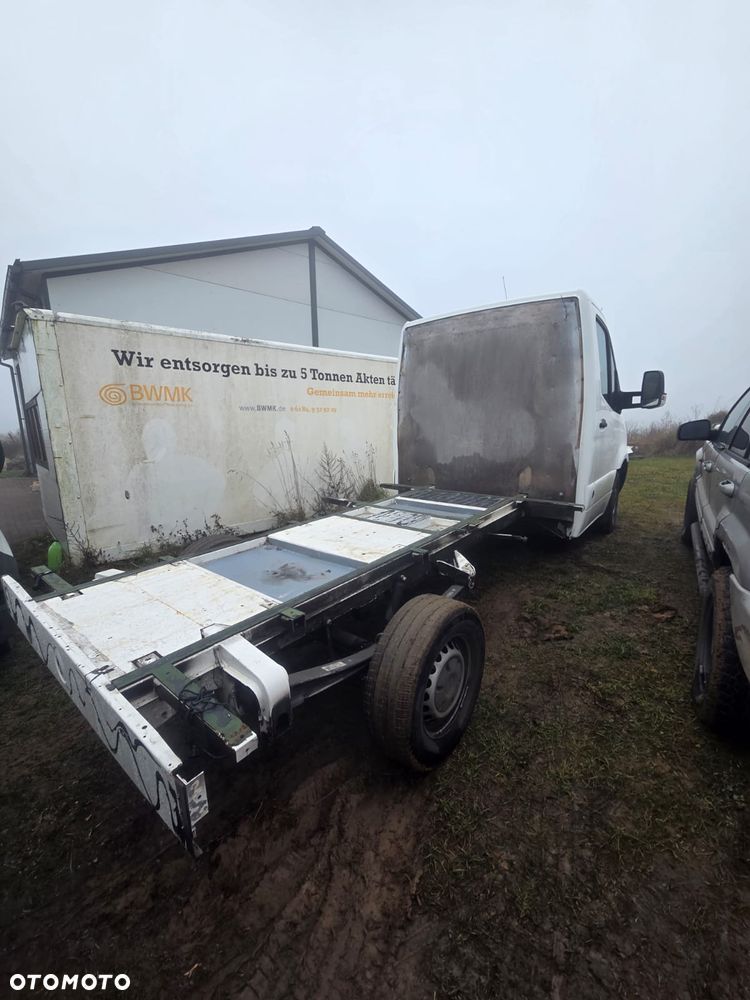 Mercedes-Benz SPRINTER - 4