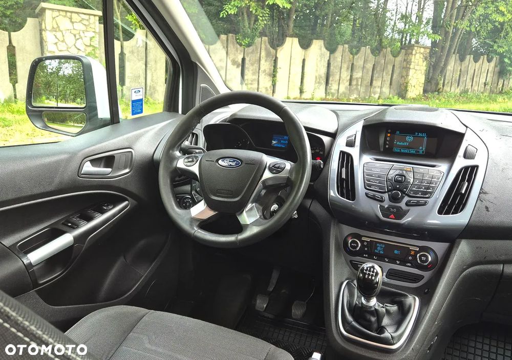 Ford Tourneo Connect Grand - 10