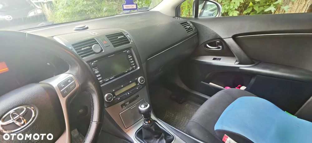 Toyota Avensis 2.0 D-4D Sol+NAVI - 12